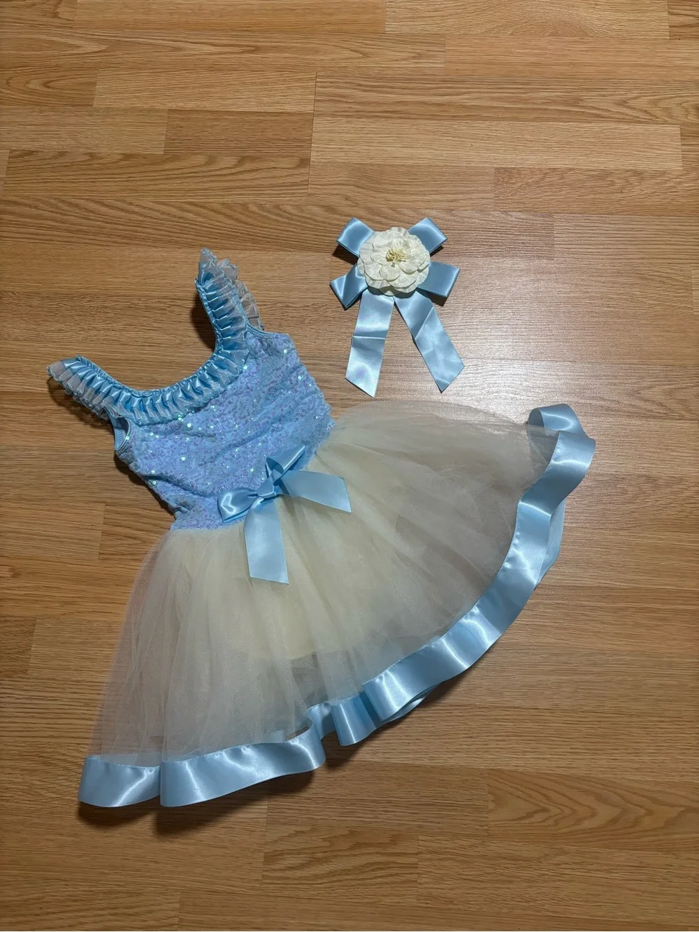 “Revolution Dancewear” dress/costume size SC (Size 4/6) in excellent condition